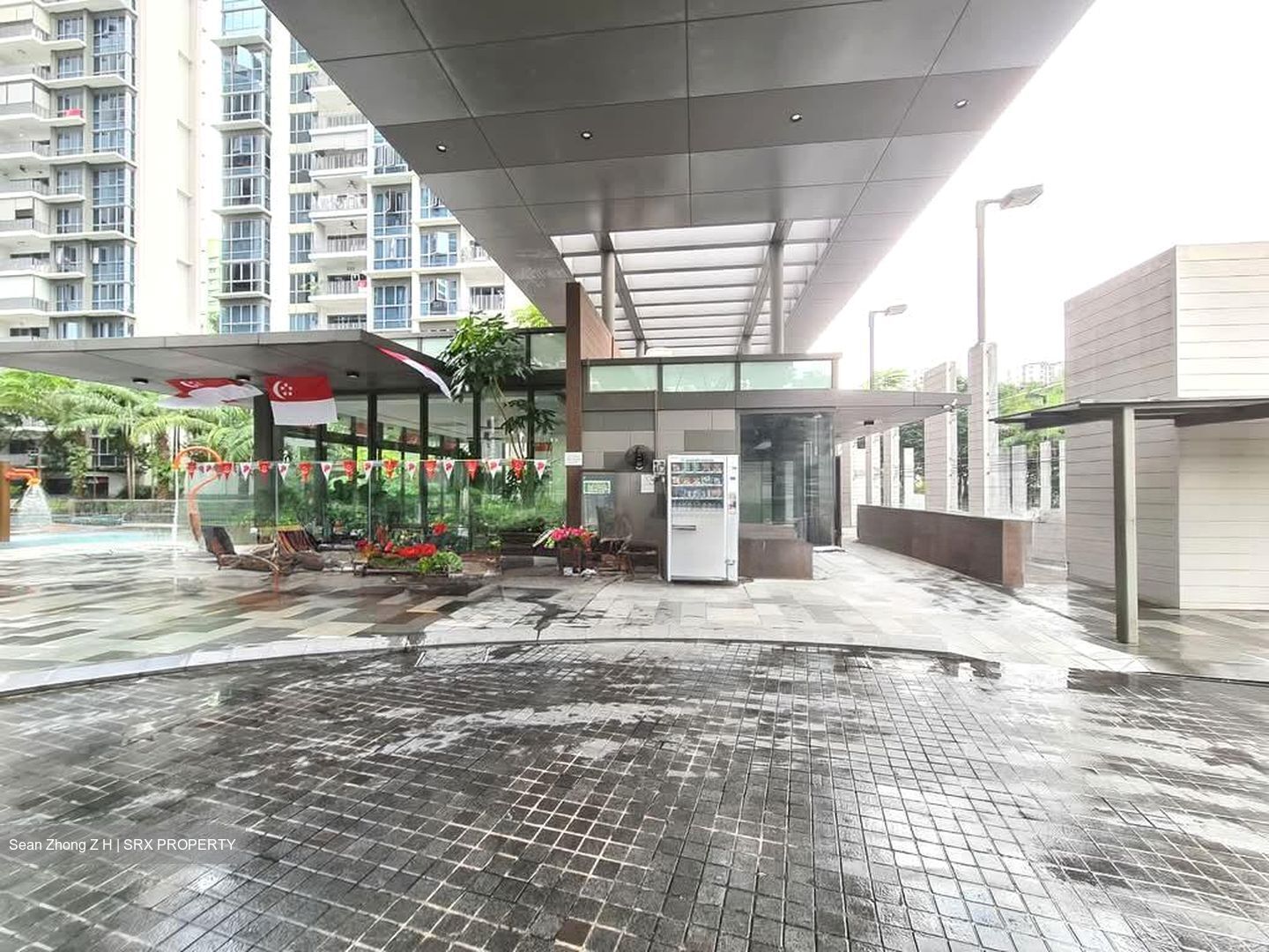 Fernvale Link (D28), Retail #570477131